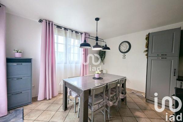 Maison traditionnelle 7 pièces de 215 m² à Grenay (62160)