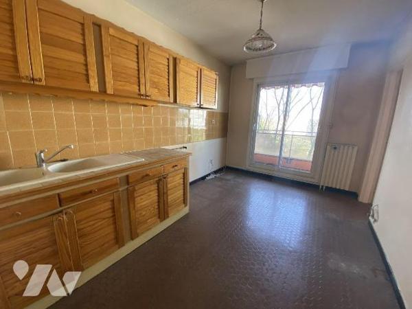 LORMONT Résidence L'HERBE D'AVRIL 
Grand appartement de 81,53 m² avec 23 m² de balcons 
Vous ...