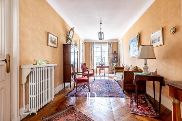 Paris 17ème, Appartement 6 Chambres -  250 m² à vendre