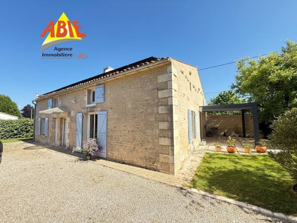 Maison  5 pièce(s)  3 chambre(s)  156 m²