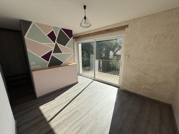 Maison  5 pièce(s)  3 chambre(s)  156 m²