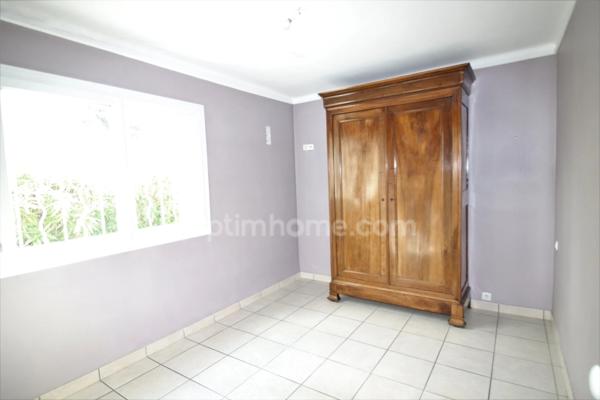 Appartement à louer 3 pièces SANARY SUR MER (83)