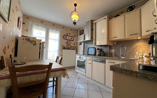 Appartement à vendre    3 pièces • 76,45 m2 Limoges