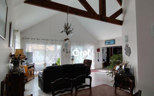 Maison à vendre    5 pièces •  Marennes