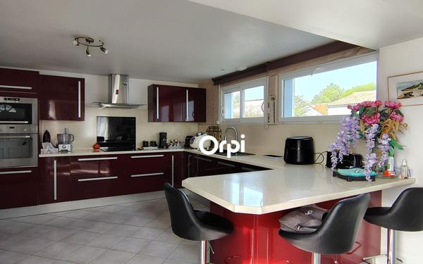 Maison à vendre    5 pièces •  Marennes