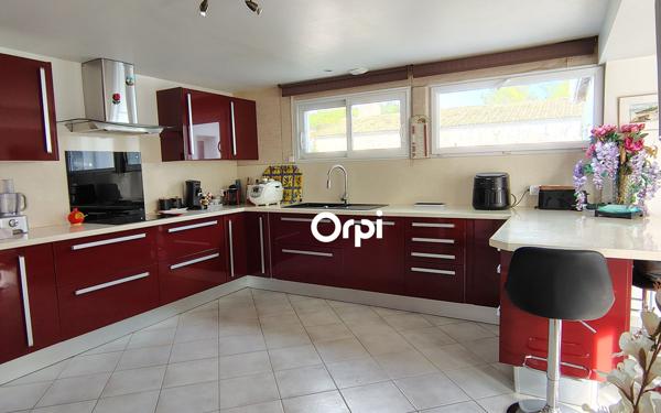 Maison à vendre    5 pièces •  Marennes