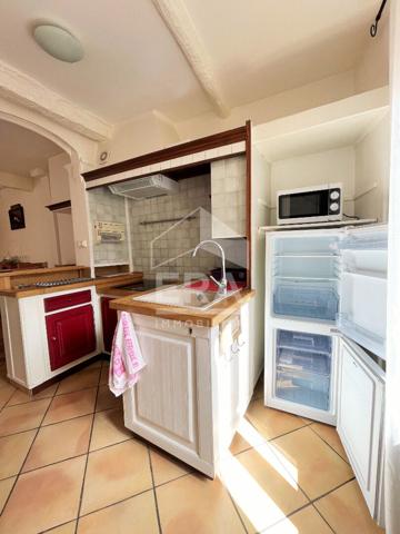 Maison de village meublée + garage