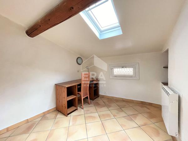 Maison de village meublée + garage