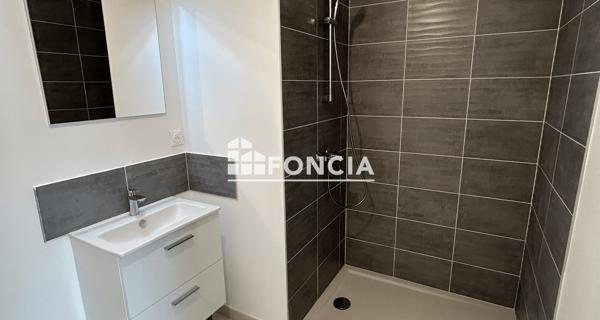 Location Appartement 3 pièces 67.16 m² - Clermont-ferrand 63100