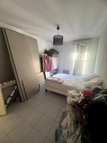 Appartement à louer 830 € CC Marseille 2 p 36 m² DPE A
