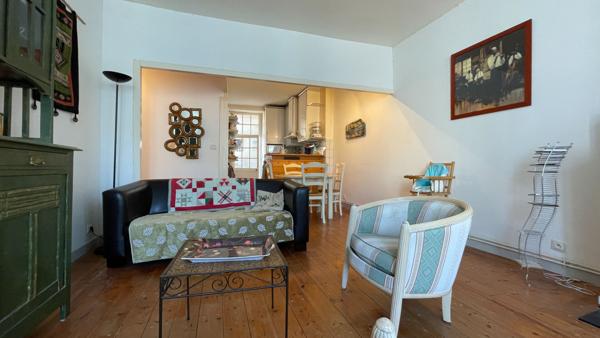 A LOUER APPARTEMENT MEUBLE LA ROCHELLE CENTRE VILLE