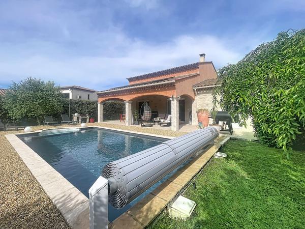 Maison Pierrevert 5 pièces 172 m², terrasse, piscine, et dépendance