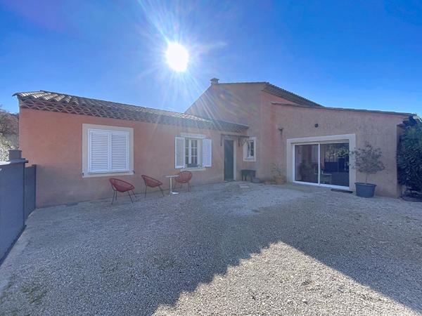 Maison Pierrevert 5 pièces 172 m², terrasse, piscine, et dépendance