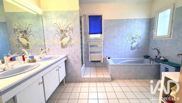 Maison à vendre 7 pièces 122 m² Saint-Étienne