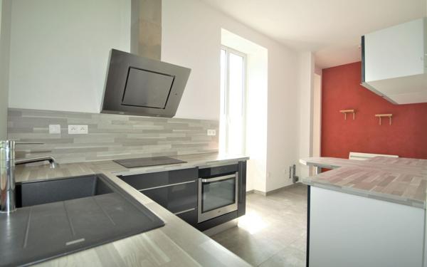 Appartement à vendre    3 pièces • 102,71 m2 Jurançon