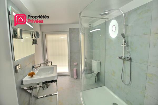 UZES : A 5 km Maison de village  5 pièce(s) 118 m2, Terrasse , entièrement rénovée