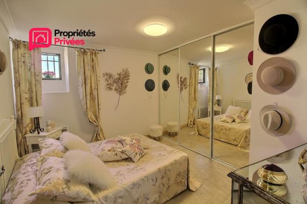 UZES : A 5 km Maison de village  5 pièce(s) 118 m2, Terrasse , entièrement rénovée