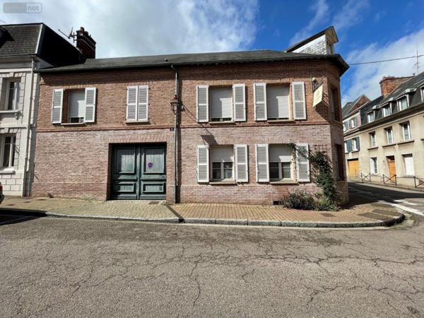 Local mixte (Professionnel/Habitation) à vendre à Eu en Seine-Maritime (76260), ref : 76041/63