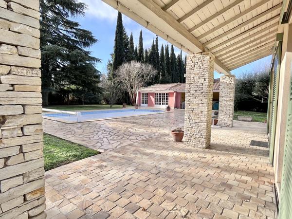 GARD -CAISSARGUES -NIMES - VILLA - 5 CHAMBRES - PISCINE - JARDIN - GARAGE - POOL HOUSE - PAS DE VIS A VIS