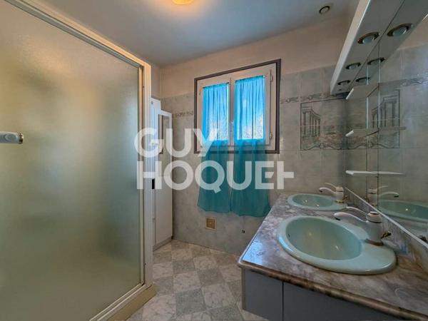 Le Thor maison de ville de 2 logements