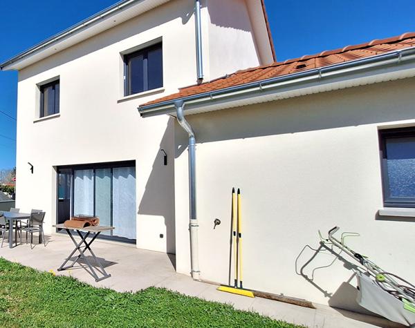 Maison recente 2023 à vendre à Attignat - 4 chambres, 110 m²+ garage sur 402 m2 de terrain