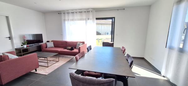 Maison recente 2023 à vendre à Attignat - 4 chambres, 110 m²+ garage sur 402 m2 de terrain