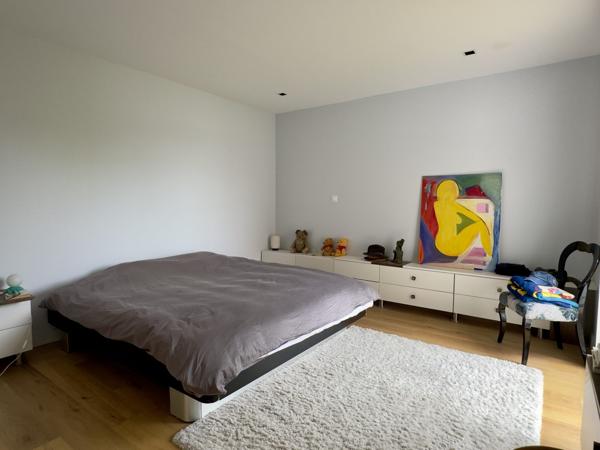 MAISON INDIVIDUELLE CONTEMPORAINE SEMI- PLEIN PIED AU BOURG DE MARCQ