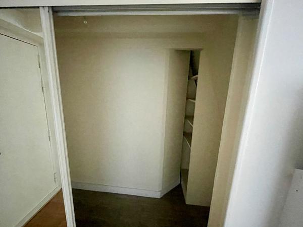 PARIS 17è Métro Argentine ou Maillot Studio avec mezzanine