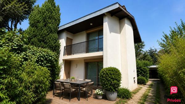LE BOUSCAT - Maison familiale 4 chambres avec jardin, piscine chauffée et garage