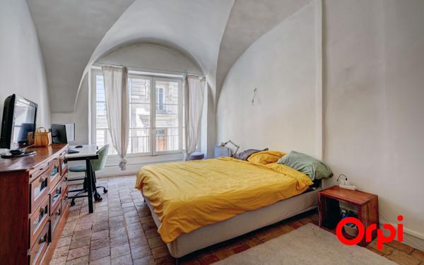 Appartement à vendre    2 pièces • 83,26 m2 Lyon 2