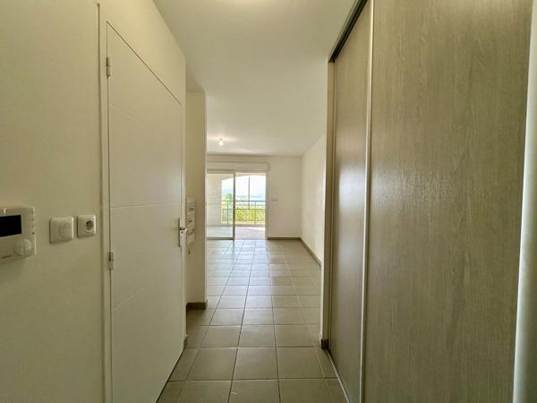 Appartement T1 à louer aux Trois Ilets avec vue mer et climatisation