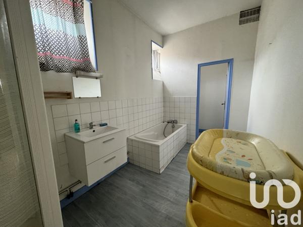 Immeuble à vendre 222 m² Mortrée