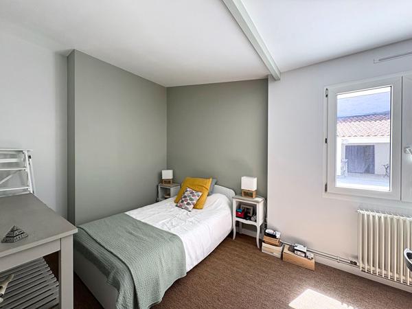 BELLE MAISON FAMILIALE 4 CHAMBRES GARAGE JARDIN
