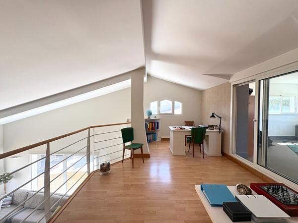 BELLE MAISON FAMILIALE 4 CHAMBRES GARAGE JARDIN