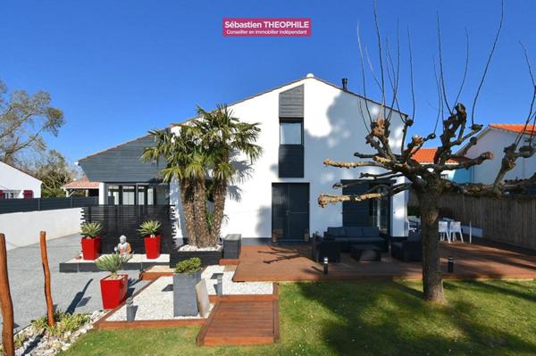 Maison d'Architecte T6 proche Saint-Gilles-Croix-de-Vie