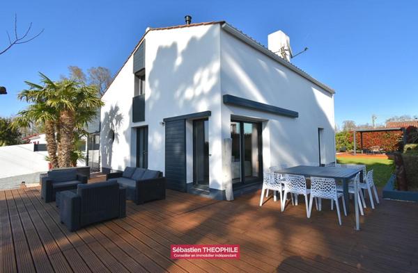 Maison d'Architecte T6 proche Saint-Gilles-Croix-de-Vie