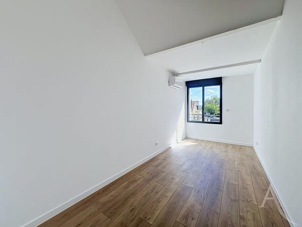 Maison Epone 3 pièce(s) 81.40 m2