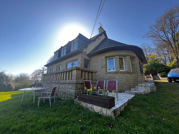 Vente maison en pierres, 5 chambres sur terrain de 5800 m² - LE MENE - LE GOURAY
