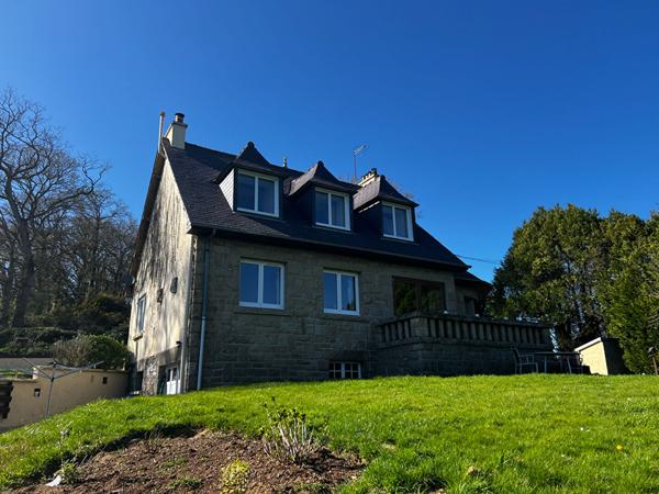 Vente maison en pierres, 5 chambres sur terrain de 5800 m² - LE MENE - LE GOURAY