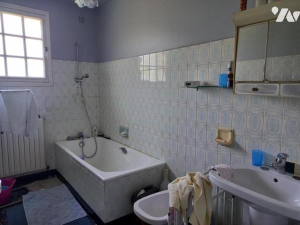 Maison à Lamballe, proche plan d'eau.