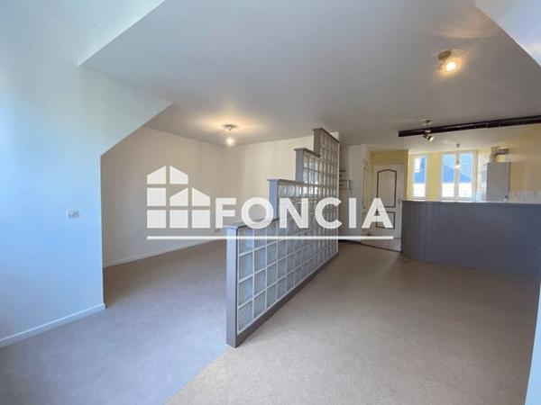 Location Studio 52.1 m² - 18 RUE DU 11 NOVEMBRE Lisieux 14100