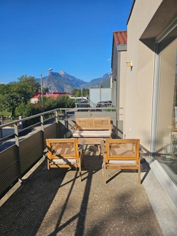 À Vendre  Appartement Traversant  de 43.40m²  Fontaine ( 38600 )