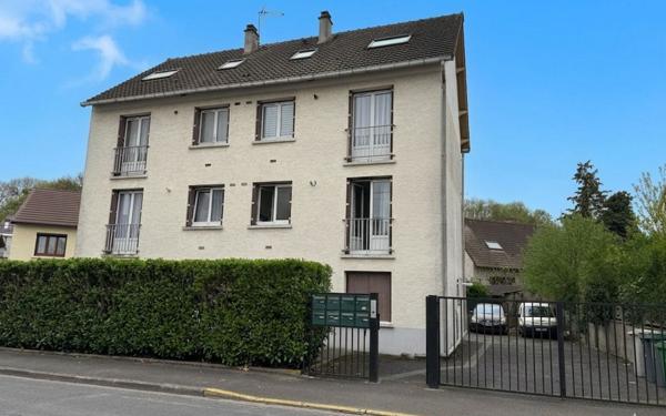 Immeuble à vendre    16 pièces •  Villepinte