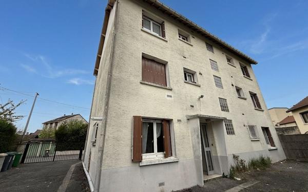 Immeuble à vendre    16 pièces •  Villepinte