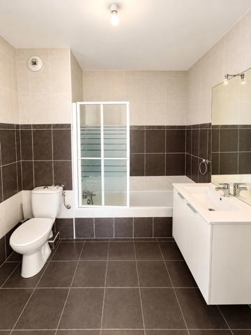 Appartement à vendre 2 pièces CARROS LES PLANS