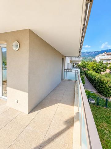 Appartement à vendre 2 pièces CARROS LES PLANS