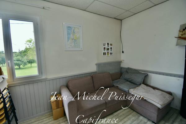 Dpt Haute Garonne (31), à vendre SAINT GAUDENS Local Professionnel 170m2 + Stationnement Aérien