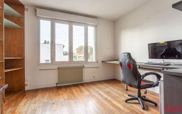 Maison à vendre    6 pièces • 105 m2 Sainte-Geneviève-des-Bois