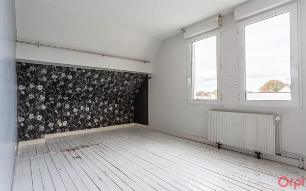 Maison à vendre    6 pièces • 105 m2 Sainte-Geneviève-des-Bois