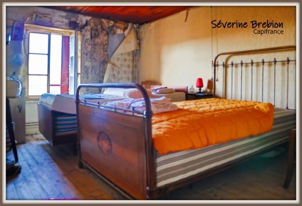 🏡 Grande maison à rénover + atelier – Idéale pour famille ou investisseur – Celles-sur-Durolle (63)